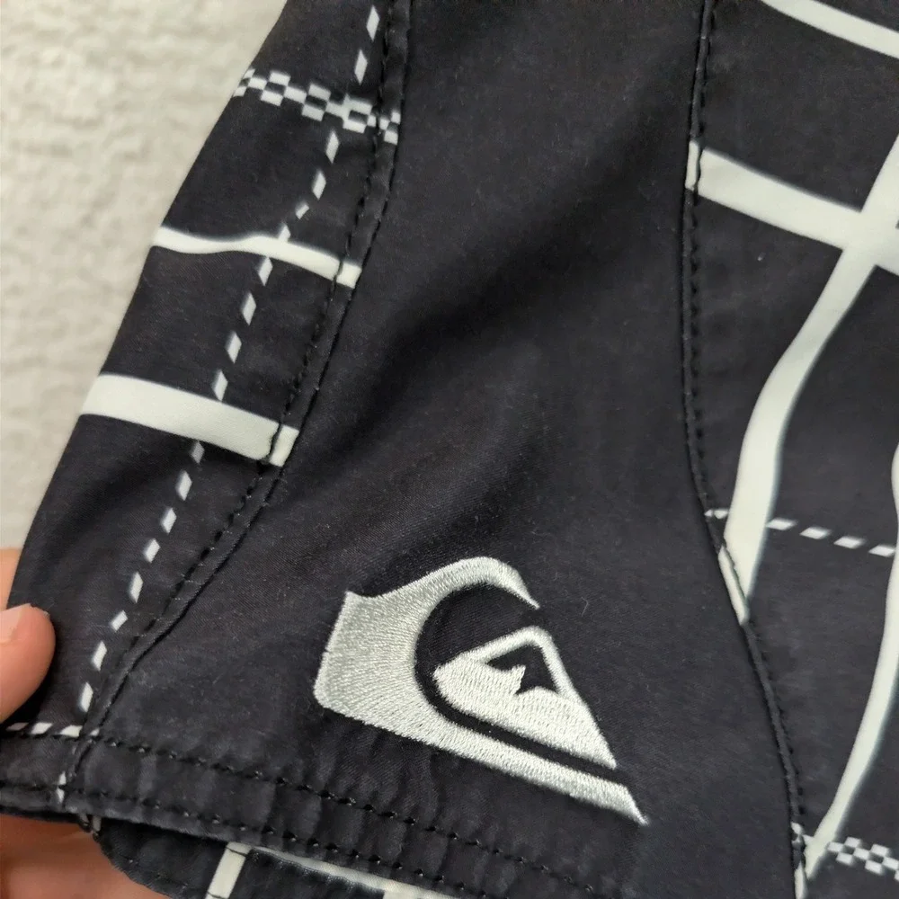 Quiksilver tagged 34